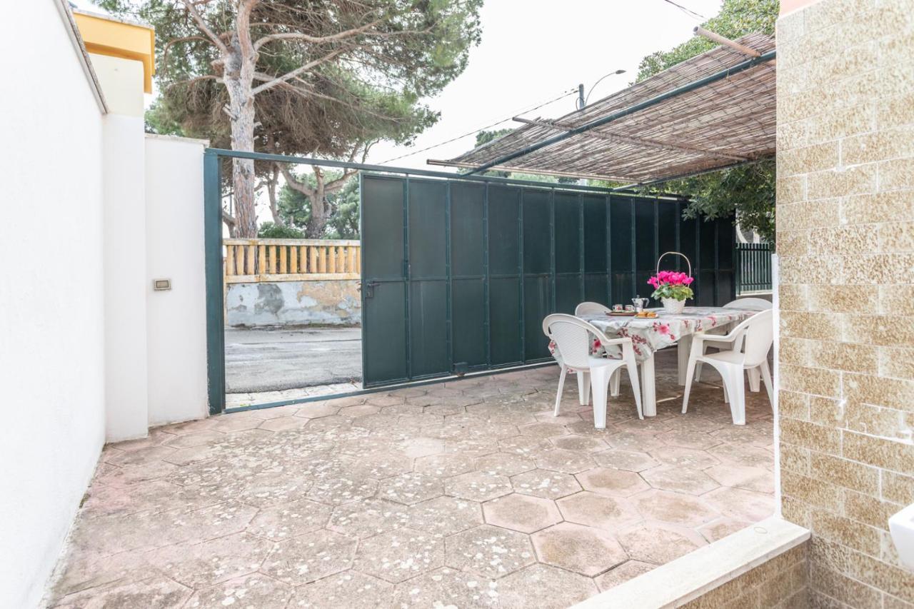 Villetta Bianca Sulla Spiaggia - Apulia Home กัลลีโปลี ภายนอก รูปภาพ