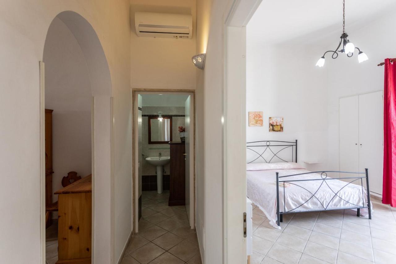 Villetta Bianca Sulla Spiaggia - Apulia Home กัลลีโปลี ภายนอก รูปภาพ