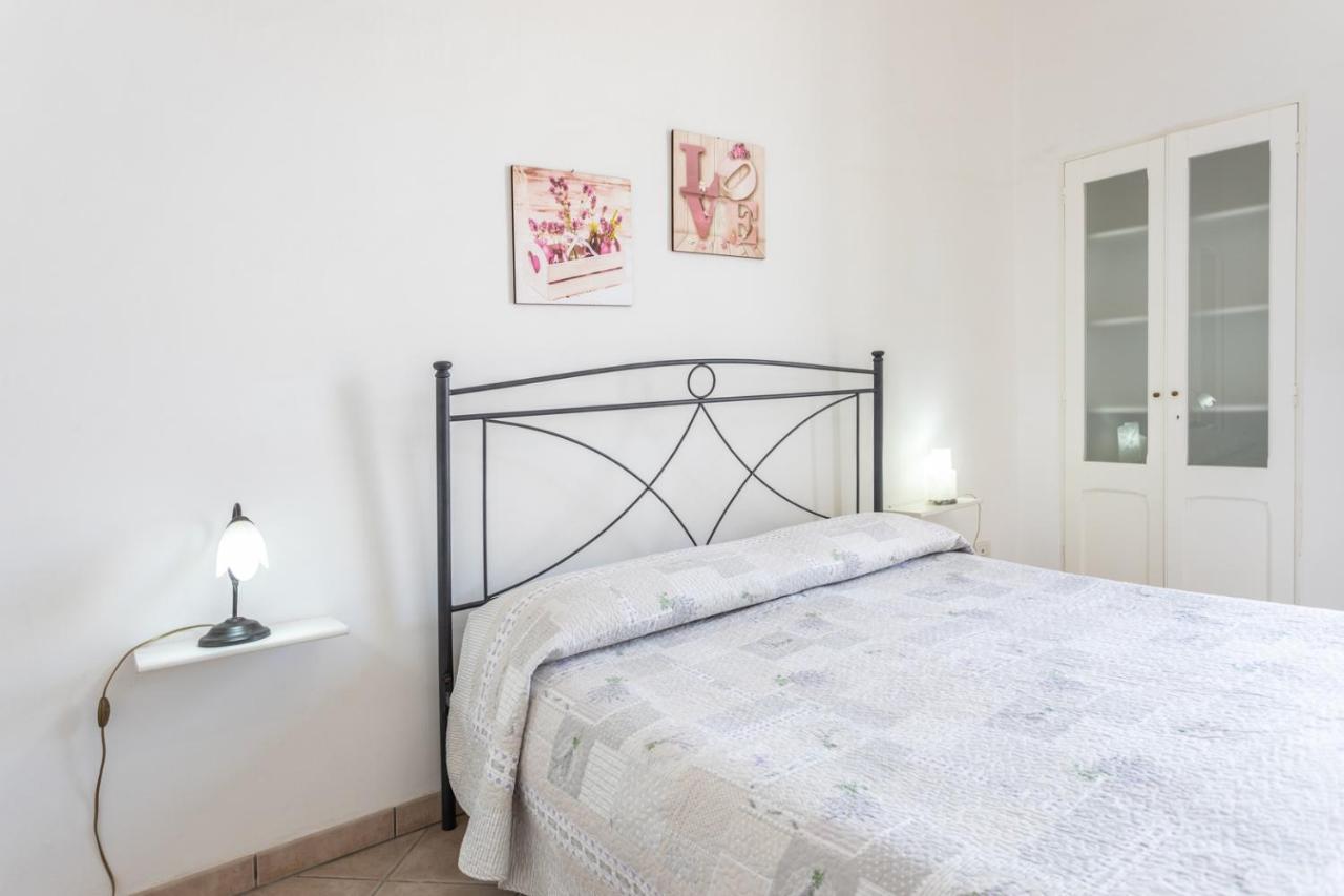 Villetta Bianca Sulla Spiaggia - Apulia Home กัลลีโปลี ภายนอก รูปภาพ
