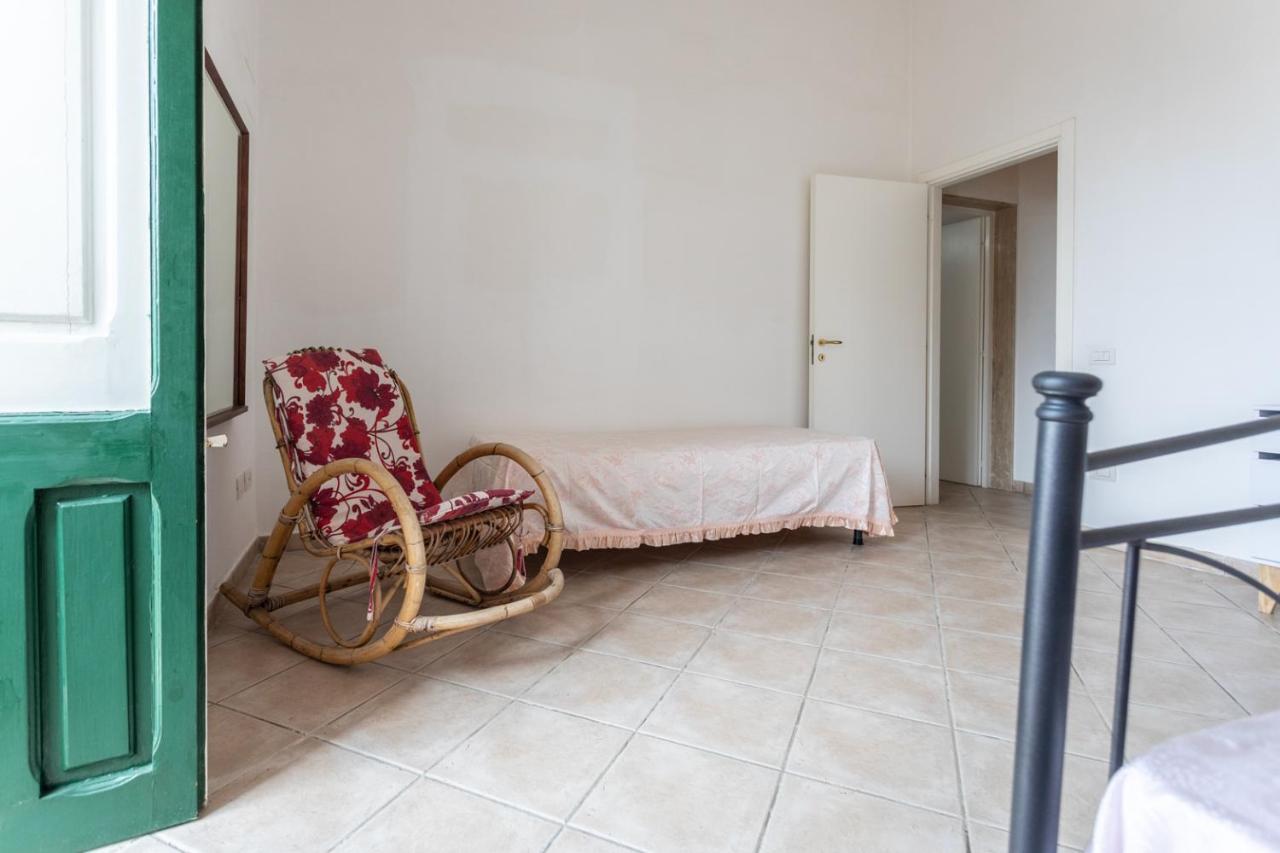 Villetta Bianca Sulla Spiaggia - Apulia Home กัลลีโปลี ภายนอก รูปภาพ