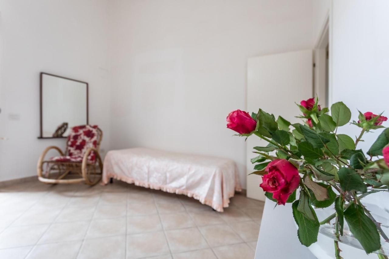 Villetta Bianca Sulla Spiaggia - Apulia Home กัลลีโปลี ภายนอก รูปภาพ