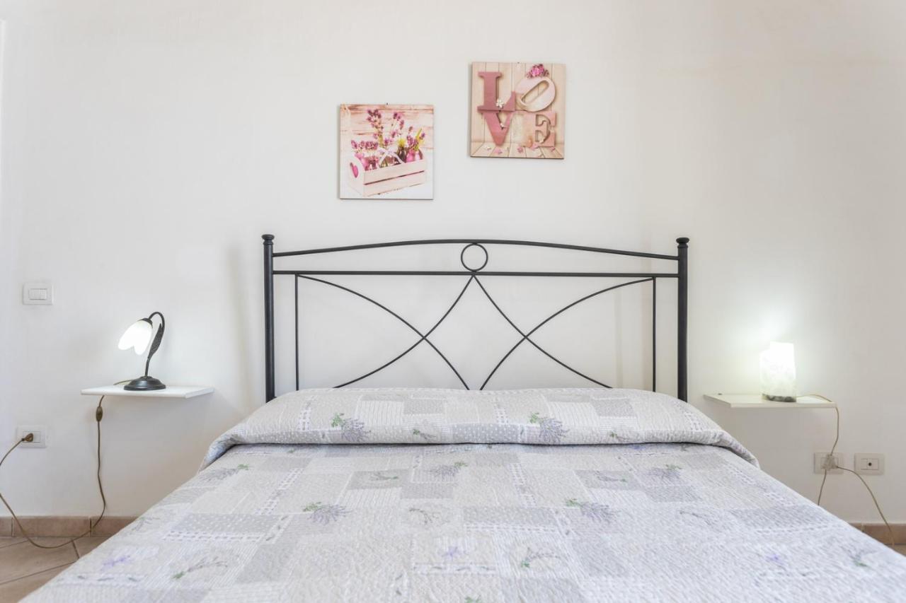 Villetta Bianca Sulla Spiaggia - Apulia Home กัลลีโปลี ภายนอก รูปภาพ